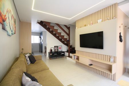 Sala de casa de condomínio à venda com 3 quartos, 144m² em Jardim Maria Duarte, São Paulo