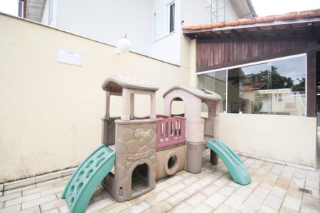 Casa de condomínio à venda com 144m², 3 quartos e 4 vagasÁrea comum - Playground