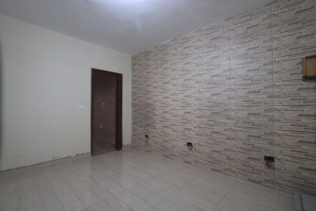 Quarto 1 de casa para alugar com 2 quartos, 80m² em Parque Sao Rafael, São Paulo