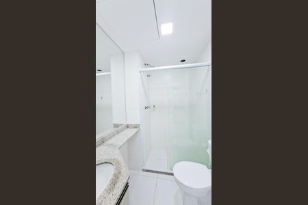 Banheiro de kitnet/studio para alugar com 1 quarto, 44m² em Vila Camargos, Guarulhos