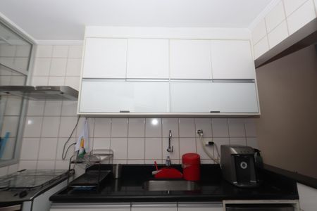 Apartamento à venda com 70m², 3 quartos e 2 vagasCozinha