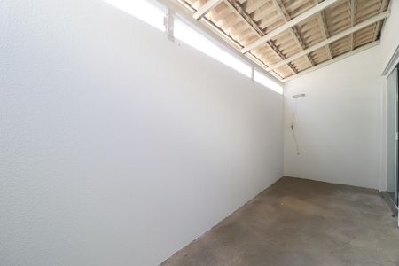 Apartamento para alugar com 60m², 2 quartos e 1 vagaVaranda