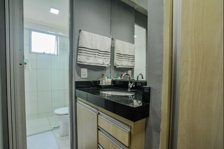 Apartamento à venda com 55m², 2 quartos e 1 vaga Apartamento à venda com 55m², 2 quartos e 1 vagaBanheiro