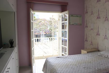 Casa à venda com 190m², 3 quartos e 2 vagasQuarto 3