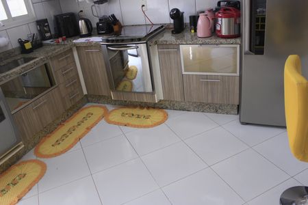 Casa à venda com 190m², 3 quartos e 2 vagasCozinha