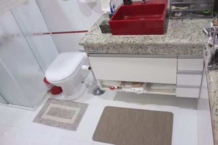 Casa à venda com 190m², 3 quartos e 2 vagasBanheiro da Suíte