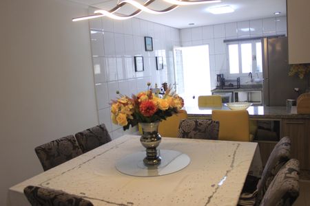 Casa à venda com 190m², 3 quartos e 2 vagasCozinha