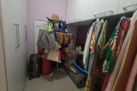 Casa à venda com 190m², 3 quartos e 2 vagasQuarto 2