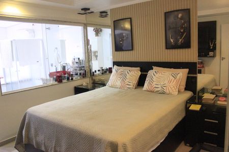 Casa à venda com 190m², 3 quartos e 2 vagasSuíte