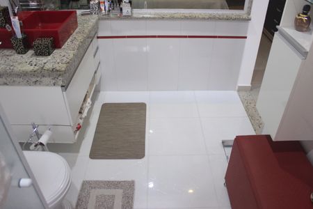 Casa à venda com 190m², 3 quartos e 2 vagasBanheiro da Suíte