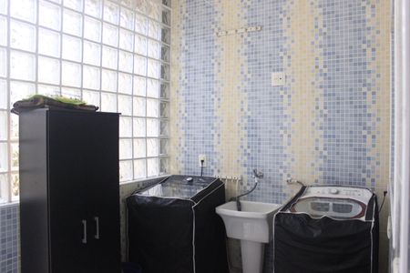 Casa à venda com 190m², 3 quartos e 2 vagasLavanderia