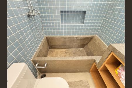 Apartamento à venda com 98m², 3 quartos e sem vagaBanheiro da Suíte