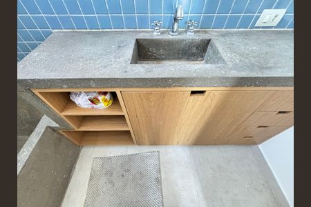 Apartamento à venda com 98m², 3 quartos e sem vagaBanheiro