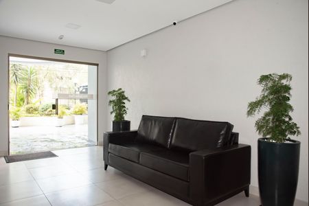 Apartamento à venda com 74m², 3 quartos e 2 vagasHall social