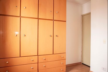 Apartamento à venda com 74m², 3 quartos e 2 vagasQuarto 2