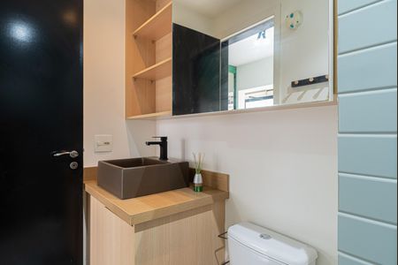 Banheiro de kitnet/studio à venda com 1 quarto, 24m² em Bela Vista, São Paulo