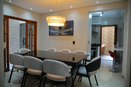 Casa à venda com 160m², 3 quartos e 2 vagasSala de Jantar 