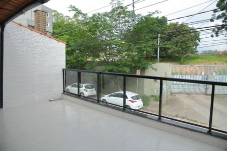 Casa à venda com 160m², 3 quartos e 2 vagasSuíte 2 - Varanda 