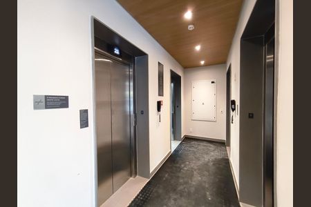 Apartamento para alugar com 31m², 1 quarto e sem vagaElevadores