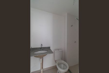 Apartamento para alugar com 39m², 1 quarto e sem vaga Apartamento para alugar com 39m², 1 quarto e sem vagaBanheiro da Suíte