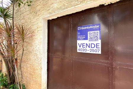 Casa à venda com 180m², 3 quartos e 2 vagasPlaca