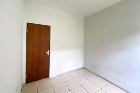 Casa à venda com 180m², 3 quartos e 2 vagasQuarto 2