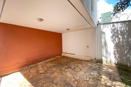 Casa à venda com 180m², 3 quartos e 2 vagasGaragem