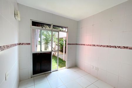 Casa à venda com 180m², 3 quartos e 2 vagasSala multiuso