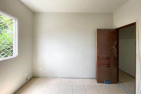 Casa à venda com 180m², 3 quartos e 2 vagasQuarto 3