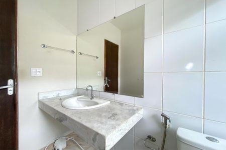 Casa à venda com 180m², 3 quartos e 2 vagasBanheiro da Suíte