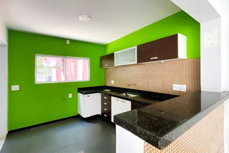 Casa à venda com 180m², 3 quartos e 2 vagasCozinha