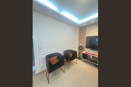 Foto 04 de apartamento à venda com 2 quartos, 47m² em Chácaras Califórnia, Contagem