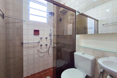 Casa à venda com 118m², 3 quartos e 2 vagas Casa à venda com 118m², 3 quartos e 2 vagasBanheiro Social