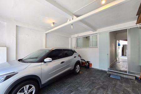 Casa à venda com 118m², 3 quartos e 2 vagas Casa à venda com 118m², 3 quartos e 2 vagasGaragem