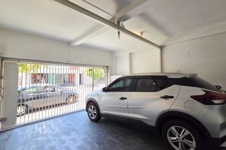 Casa à venda com 118m², 3 quartos e 2 vagas Casa à venda com 118m², 3 quartos e 2 vagasGaragem