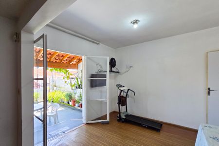 Casa à venda com 118m², 3 quartos e 2 vagasQuarto 3