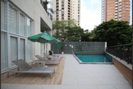 Apartamento à venda com 73m², 2 quartos e 2 vagasÁrea comum - Piscina