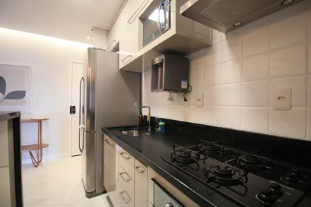 Apartamento à venda com 73m², 2 quartos e 2 vagasCozinha - Armários