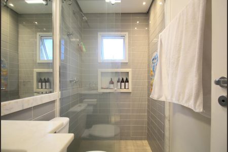 Apartamento à venda com 73m², 2 quartos e 2 vagasBanheiro Suíte 