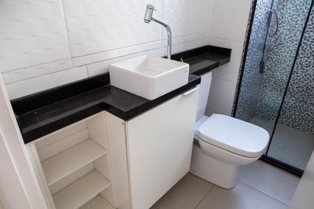 Apartamento para alugar com 42m², 2 quartos e sem vaga Apartamento para alugar com 42m², 2 quartos e sem vagaBanheiro