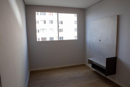 Sala de apartamento para alugar com 2 quartos, 42m² em Jardim D’abril, São Paulo
