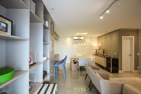 Apartamento à venda com 96m², 2 quartos e 2 vagasSala