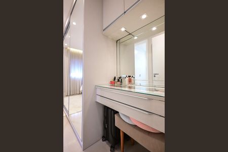 Apartamento à venda com 96m², 2 quartos e 2 vagasArmário da Suíte  2