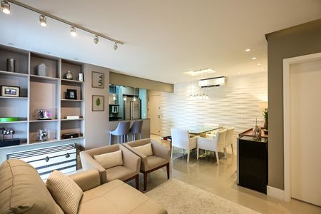 Apartamento à venda com 96m², 2 quartos e 2 vagasSala