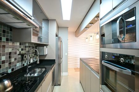 Apartamento à venda com 96m², 2 quartos e 2 vagasCozinha