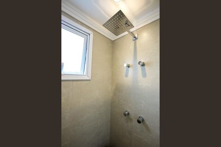 Apartamento à venda com 96m², 2 quartos e 2 vagasChuveiro da Suíte 1