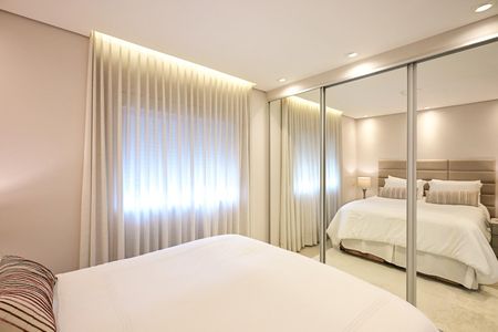 Apartamento à venda com 96m², 2 quartos e 2 vagasSuíte 2