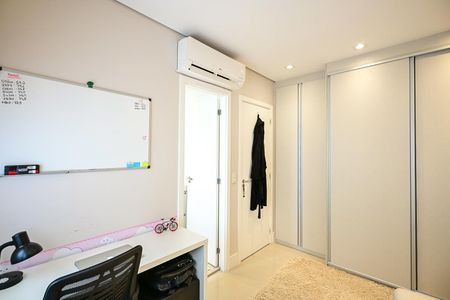 Apartamento à venda com 96m², 2 quartos e 2 vagasSuíte 1