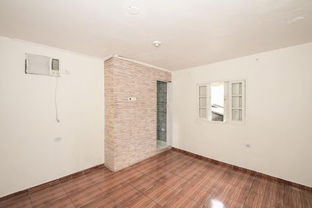 Casa à venda com 100m², 3 quartos e 4 vagasSuíte