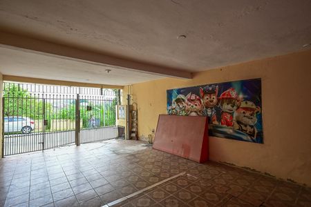 Casa à venda com 100m², 3 quartos e 4 vagasGaragem